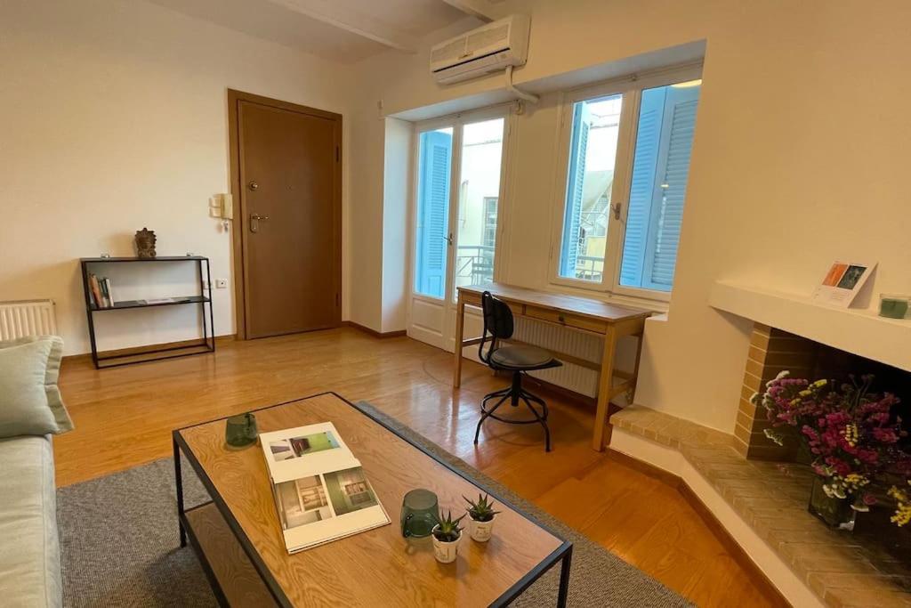 Cute Apartment At The Foot Of Lycabettus Hill Athen Eksteriør billede